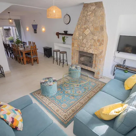 بيت للعطل Casa Jana 5 Bedroom House For 12 With Ocean View Terrace Near The