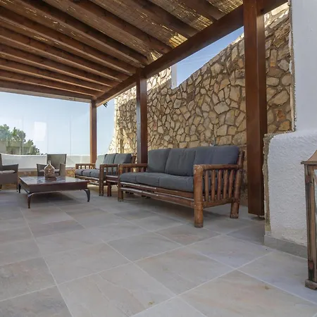 بيت للعطل Casa Jana 5 Bedroom House For 12 With Ocean View Terrace Near The بورغاو