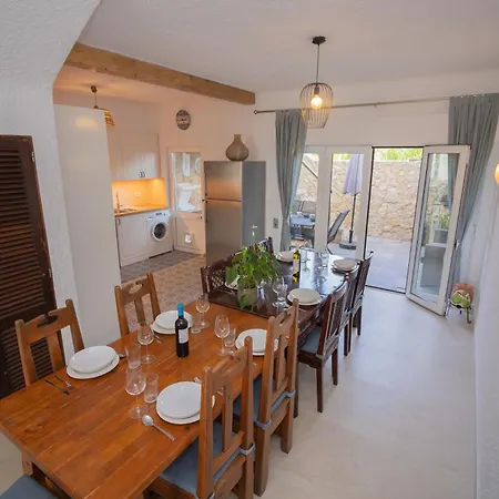 Casa Jana 5 Bedroom House For 12 With Ocean View Terrace Near The *