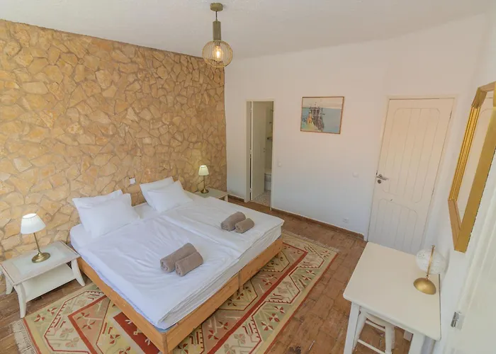 Casa Jana 5 Bedroom House For 12 With Ocean View Terrace Near The