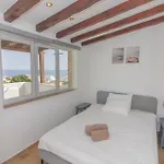 Casa Jana 5 Bedroom House For 12 With Ocean View Terrace Near The בית נופש בורגאו