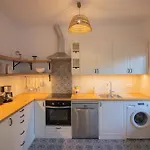 בית נופש Casa Jana 5 Bedroom House For 12 With Ocean View Terrace Near The בורגאו