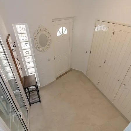 Casa Jana 5 Bedroom House For 12 With Ocean View Terrace Near The Сasa de vacaciones *