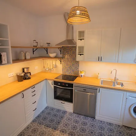 Casa Jana 5 Bedroom House For 12 With Ocean View Terrace Near The Burgau